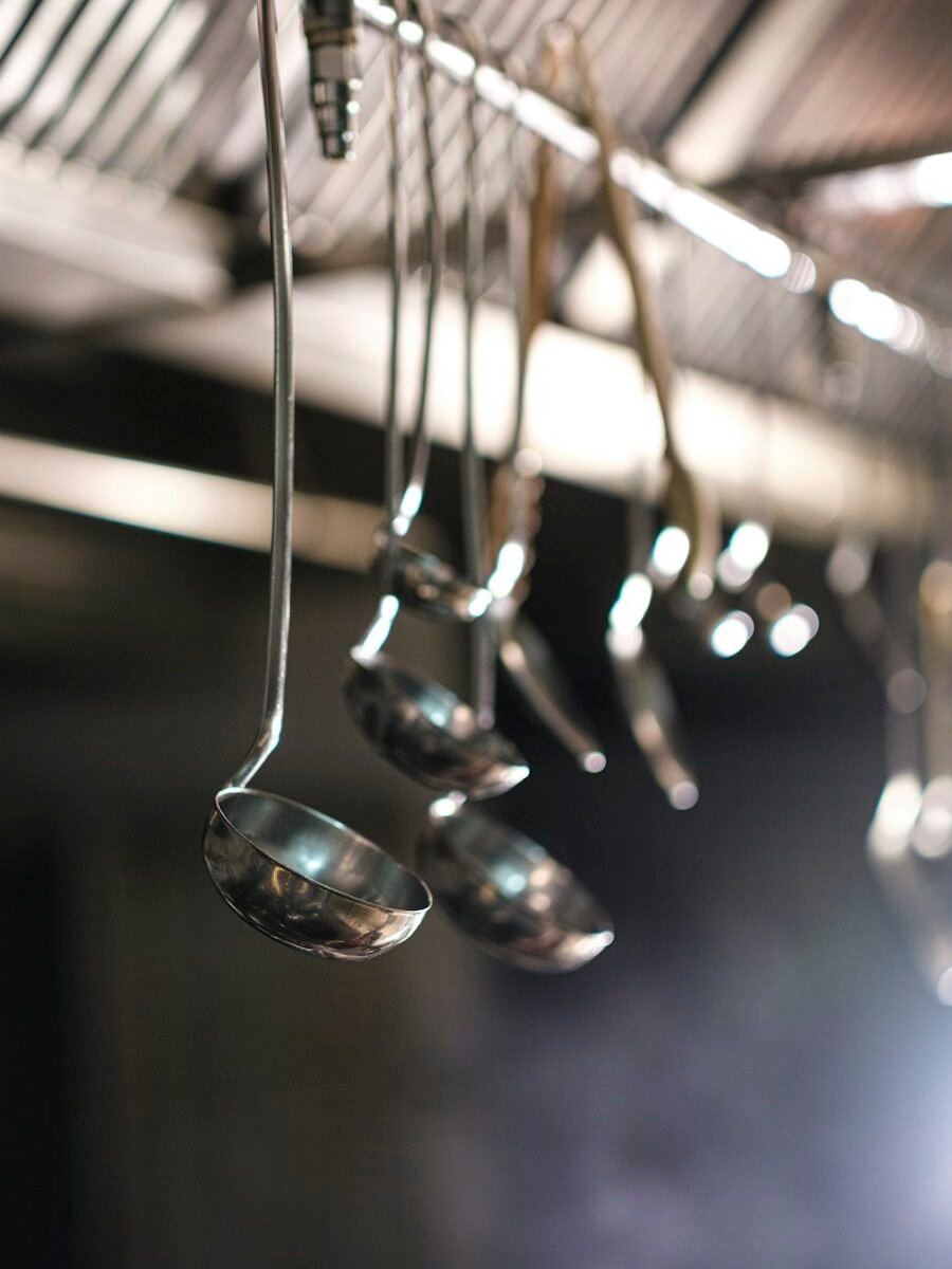 Restaurant Kitchen Steward Trainee Jobs: 7 First Skills